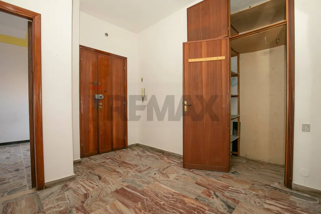 Esik - Spacious Apartment with Terrace in Novi Ligure