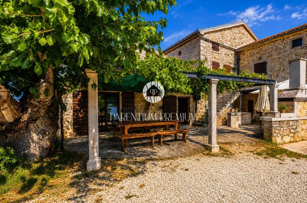 Terrasse - Charming Stone House with Pool near Poreč