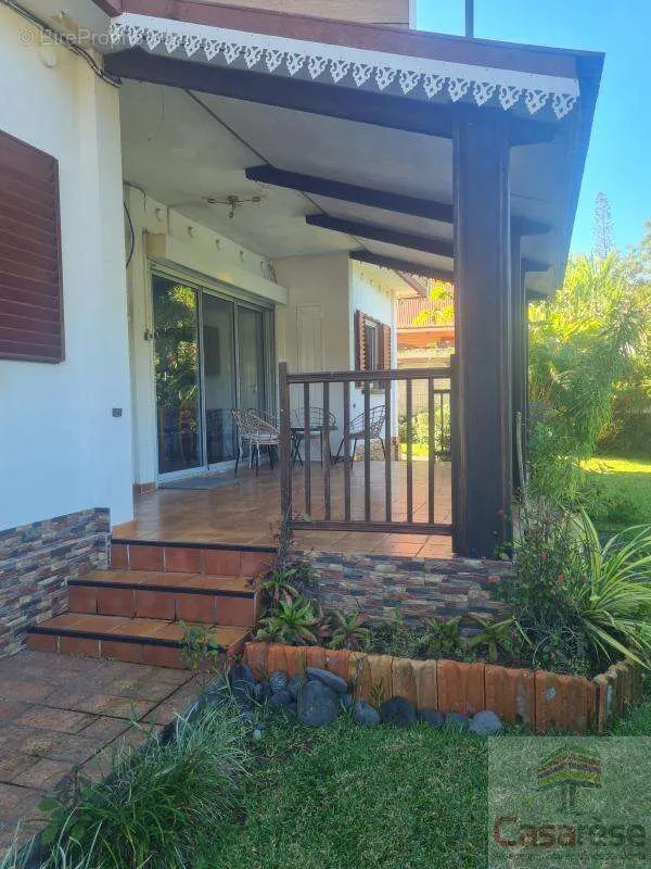 Terrace - Exceptional Property Ensemble with Pool in L'Entre-Deux
