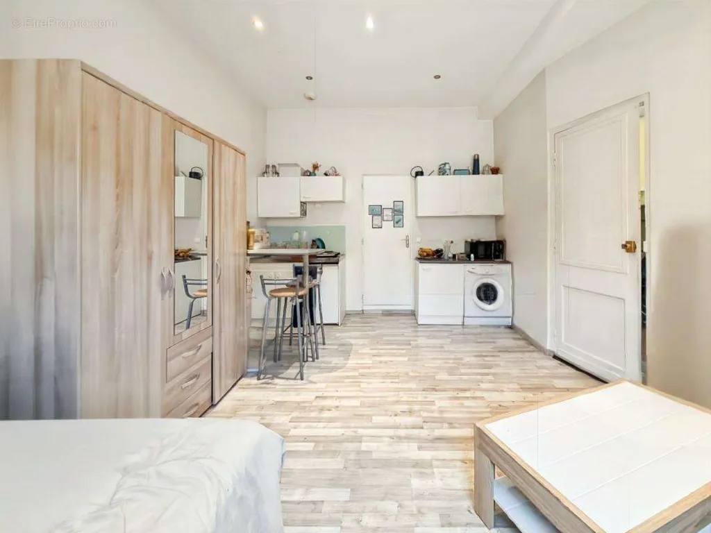 Bedrooms - Mixed-Use Building with Commercial Space in Bordeaux