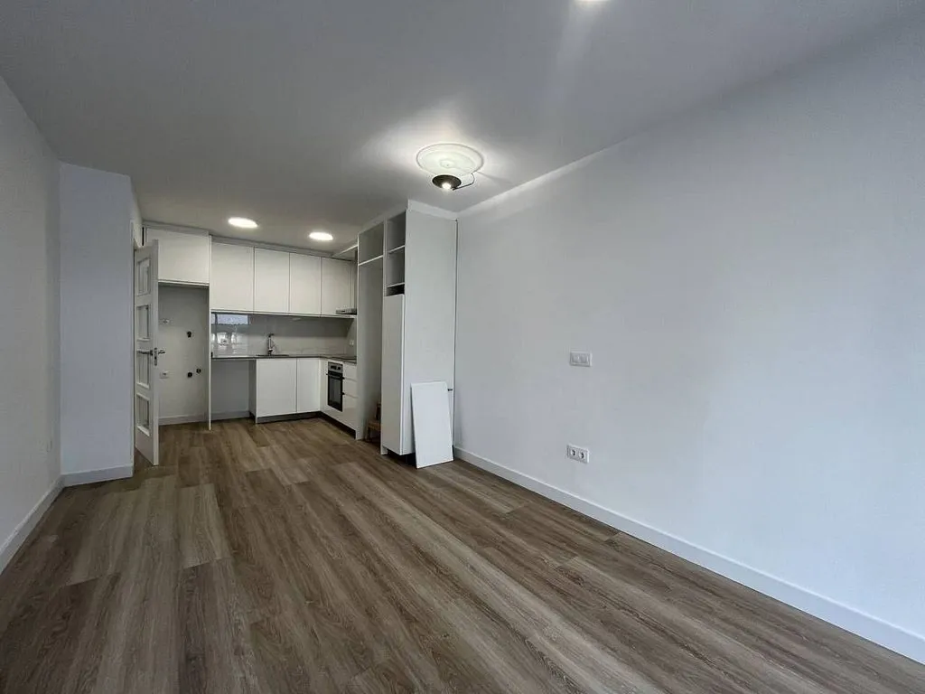 Living Room - 1-Bedroom Flat with Balcony in Girona Centre