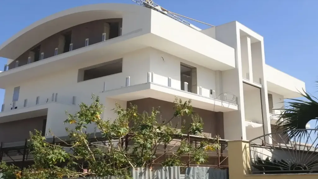 Esterno - Apartment with Balconies in Floridia