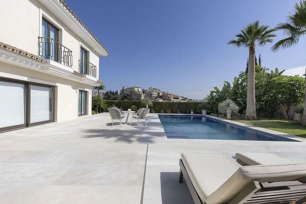 Bassein - Luxury Villa with Pool in Mijas Golf