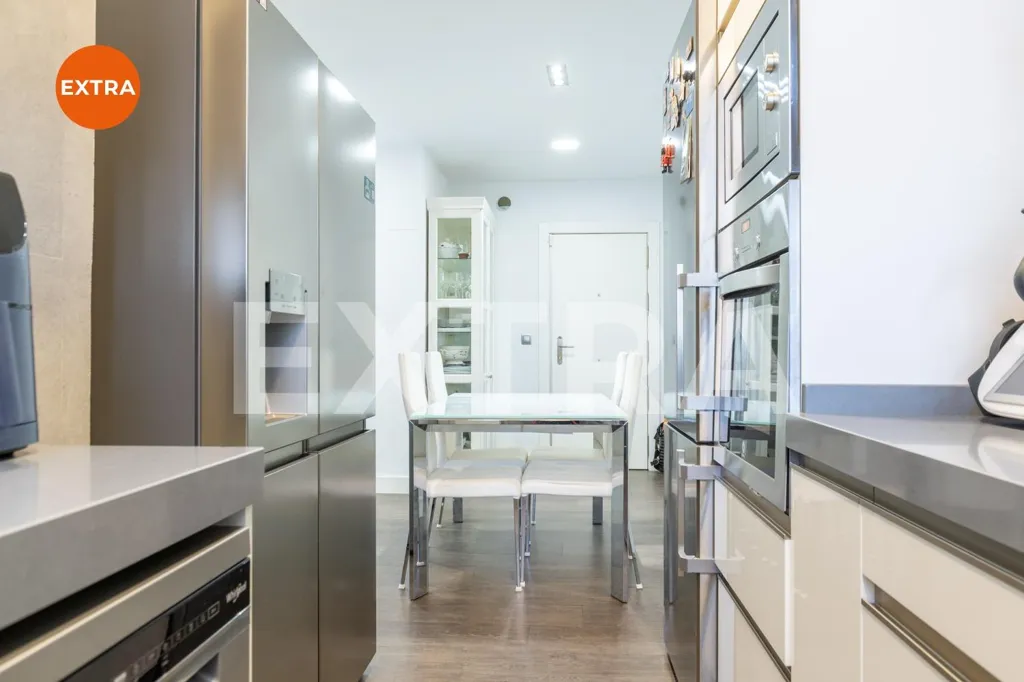 Cuisine - Reformated Apartment with Views in Chamartín