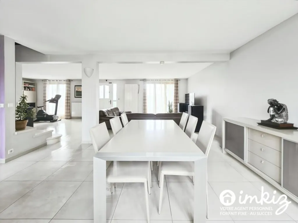 5-room house in Sainte-Geneviève-des-Bois