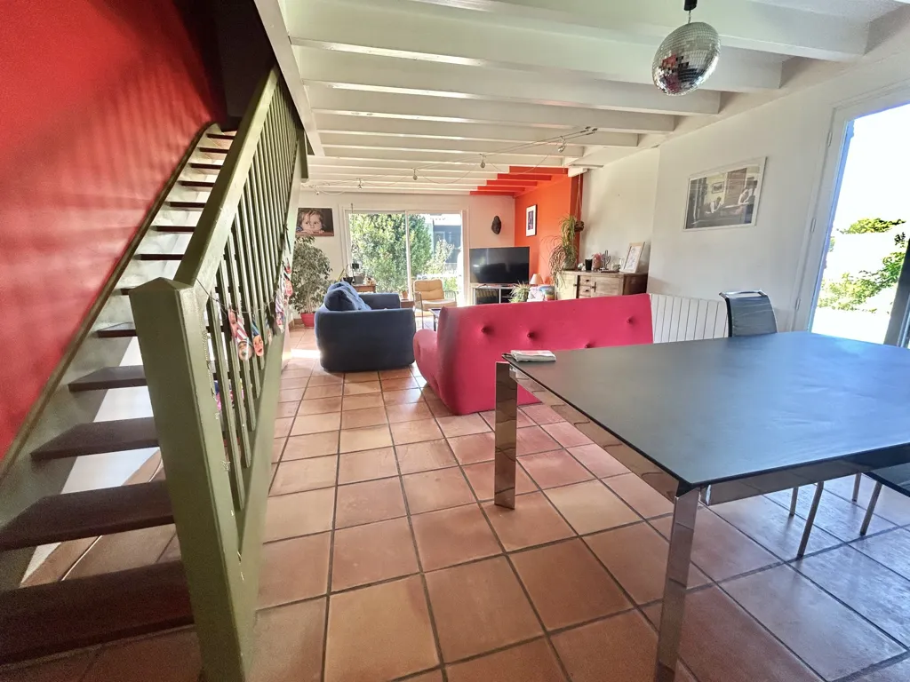 Sala da pranzo - Architectural House with Pool in Valence
