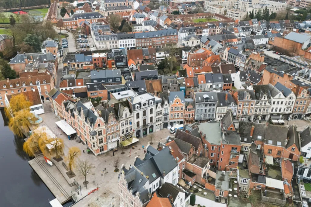 Vista aerea - Historic Mixed-Use House in Lier
