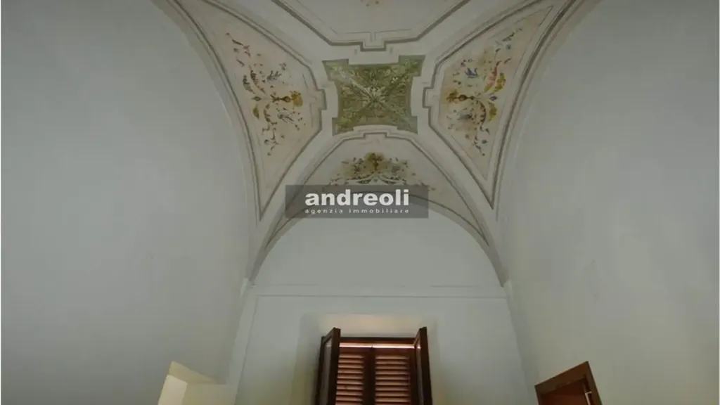 Entrée - Affresco-Decorated Apartment in Jesi's Historic Centre