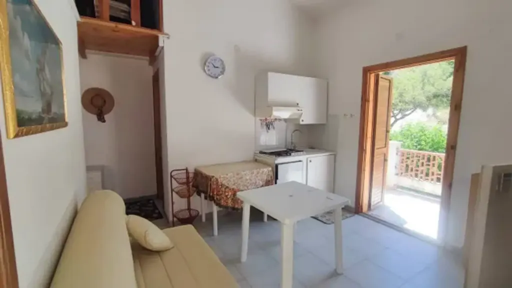 Séjour - Apartment with Balcony in Calopezzati