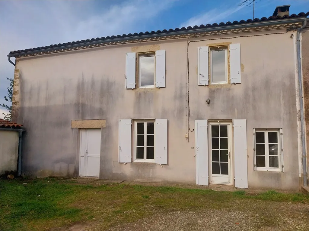 Extérieur - Maison en Pierre avec Jardin près de Langon
