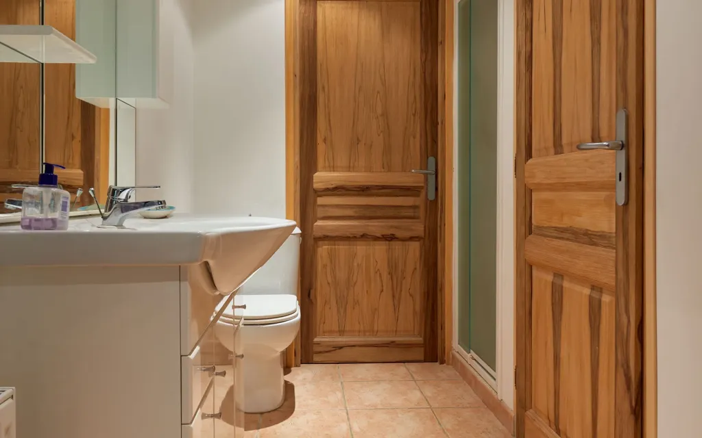 Bathrooms - Renaissance House with Pool in Manosque