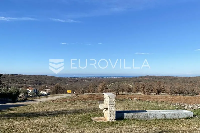 Aed - Urbanized Land with Sea View near Buje