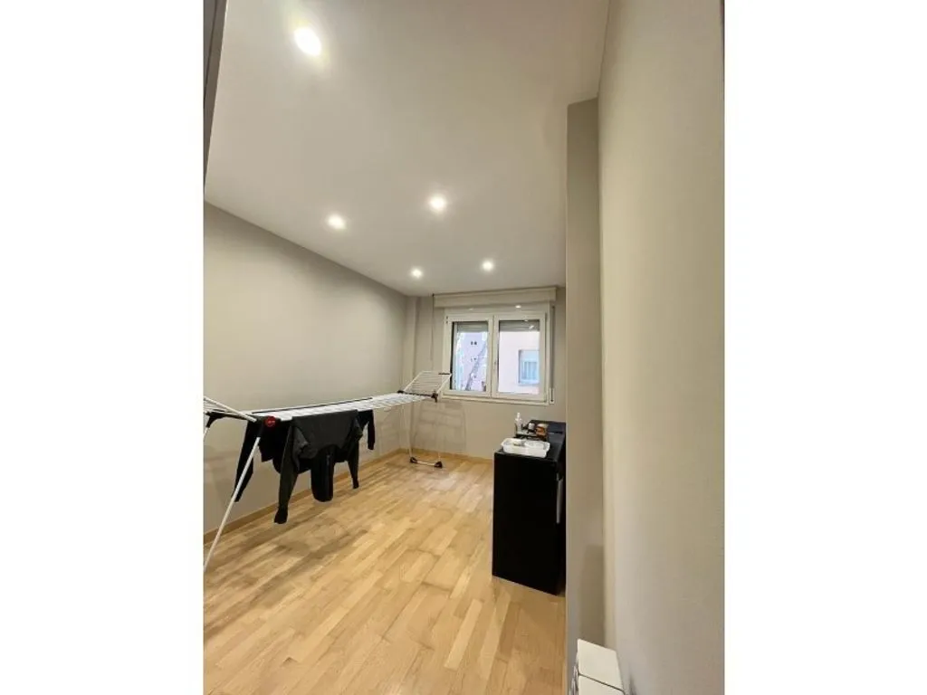 Pièces - Luxury Flat with Pool View in Gavà