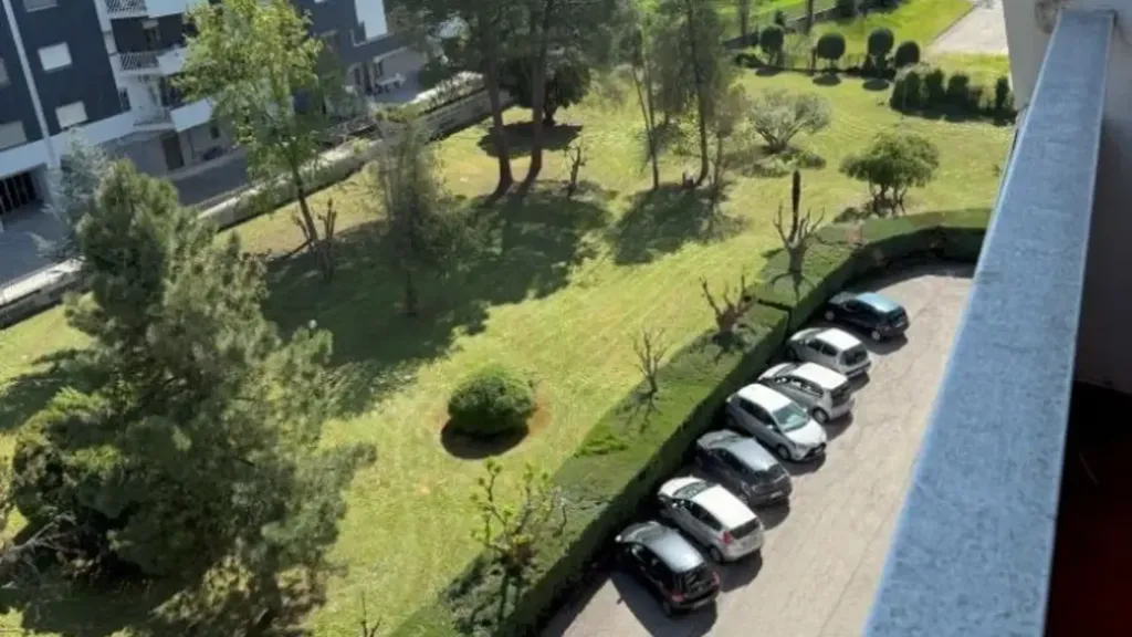 Balcon - Duplex Apartment with Balcony and Terrace in Rende