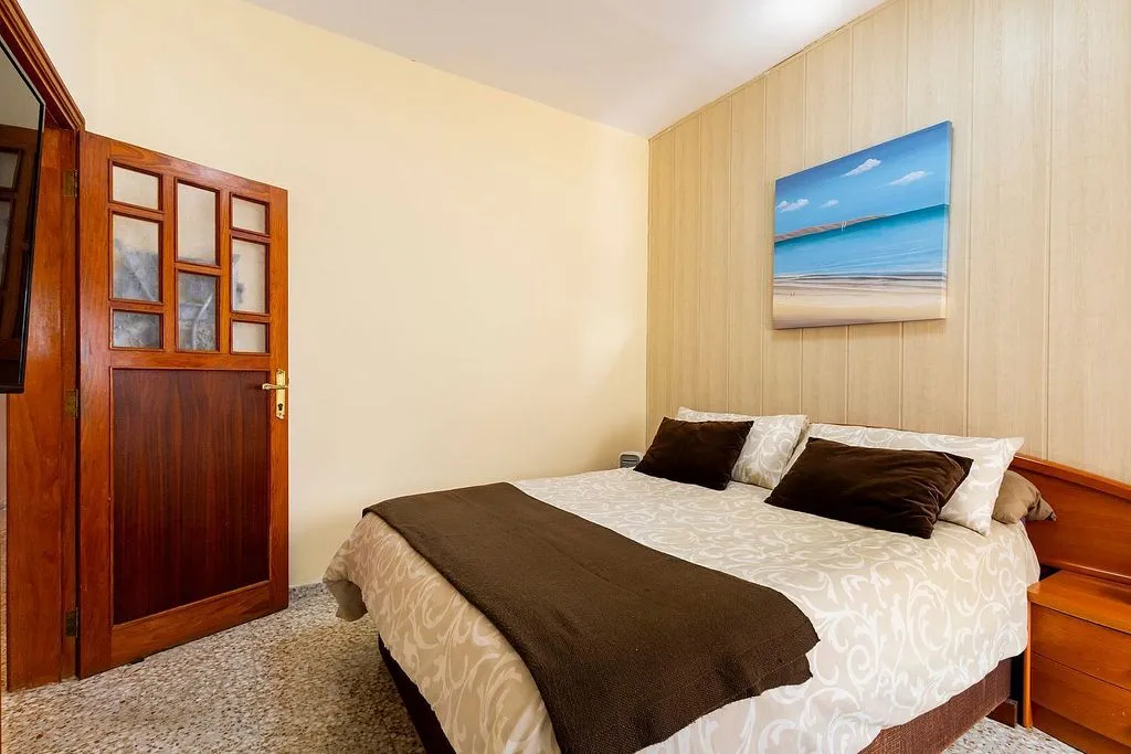 Magamistoad - 3-Bedroom Flat with Balcony in Valleseco