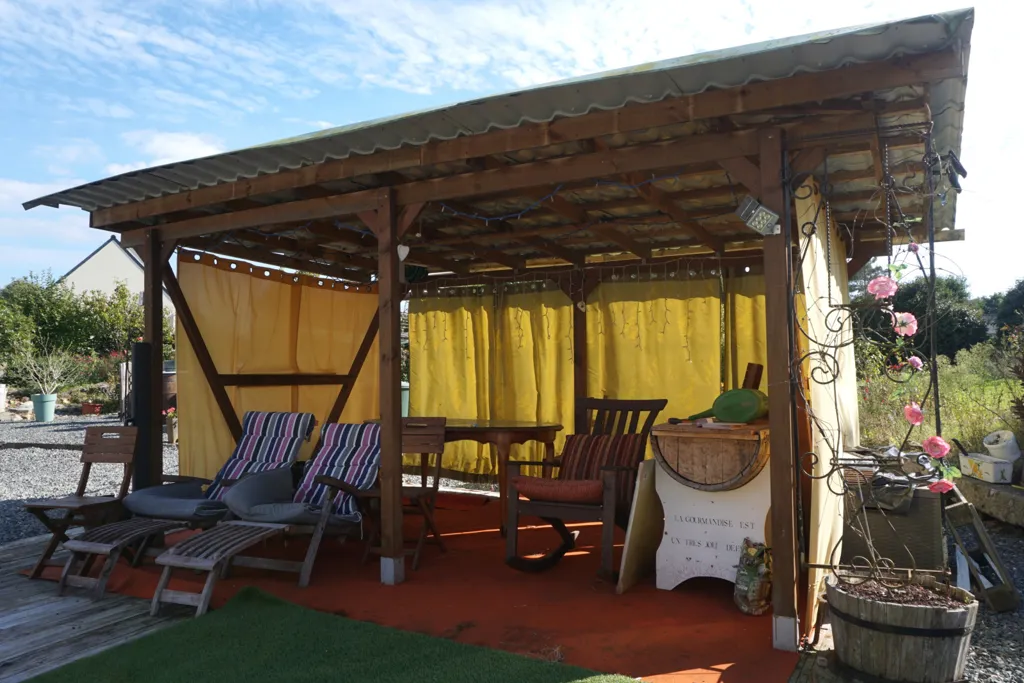 Terrasse - Longère en Pierre avec Gîte à 5 mn de Guingamp