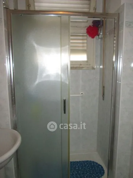 Bagni - Appartamento con due balconi nel centro di Pescara