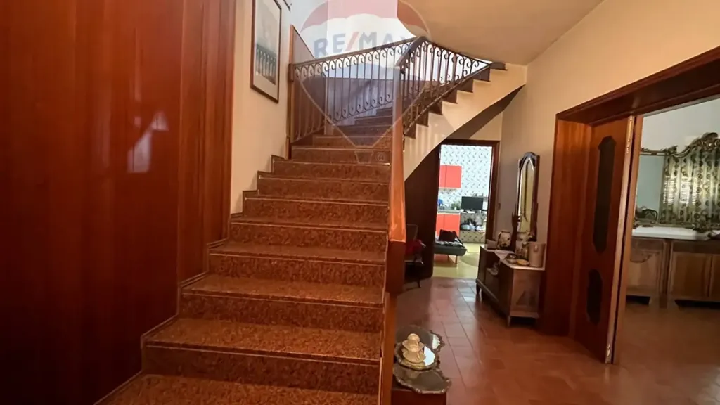 7-room house in IT