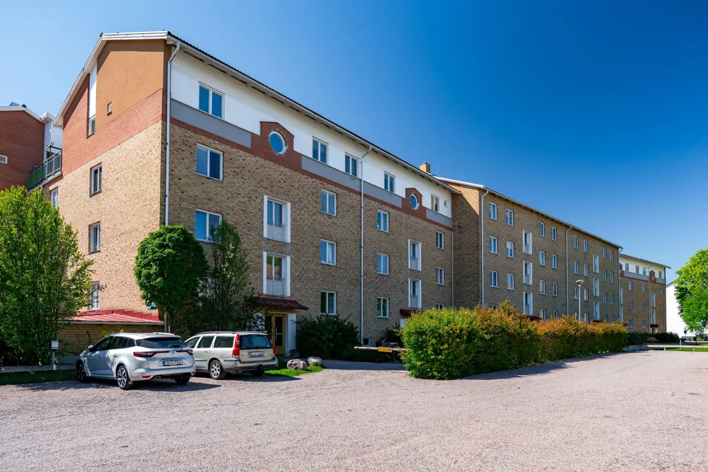 Esterno - Charming Through-Flat with South-West Balcony in Luthagen