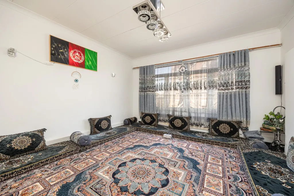 Living Room - Mixed-Use Investment Property in Antwerp