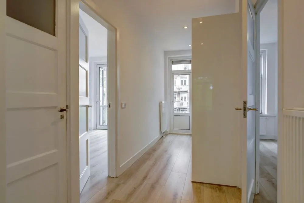 Entrée - 3-Bedroom Apartment with Balcony in Amsterdam