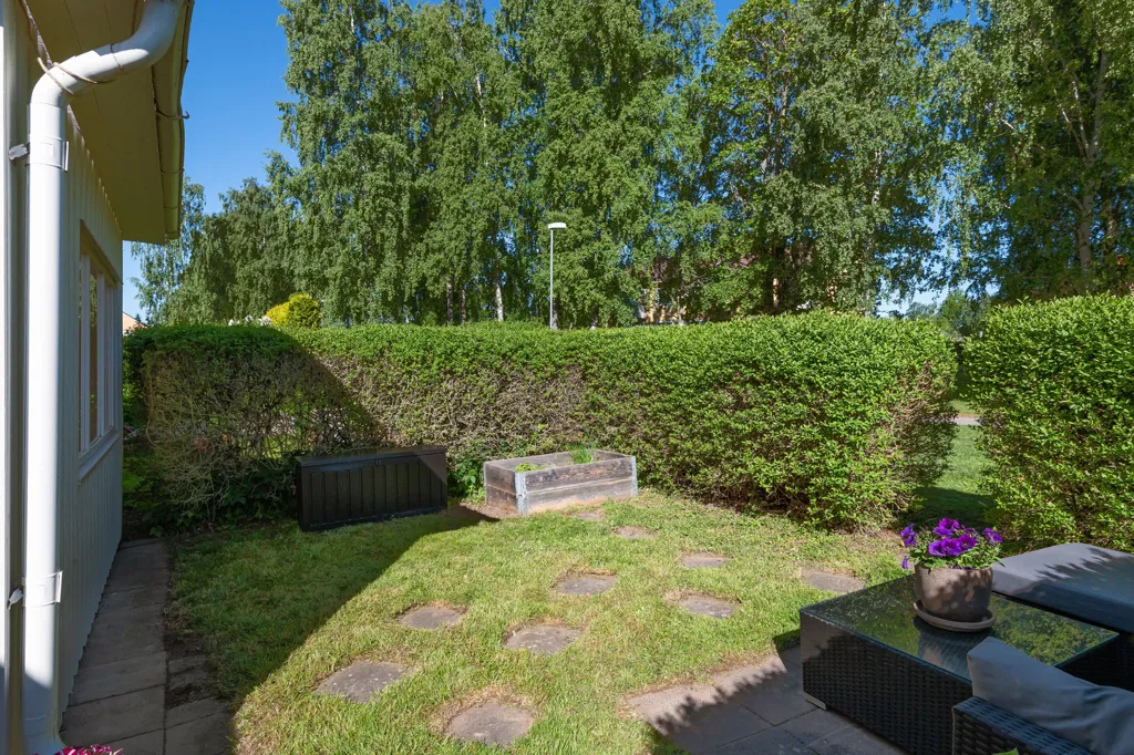 Aed - Apartment with Balcony in Mantorp