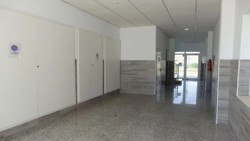 Esik - Storage Unit with Elevator in Deltebre
