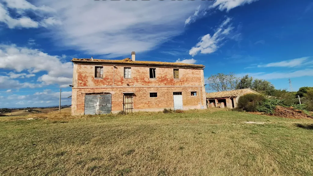 Extérieur - Rustic Property with Barn in Polverigi