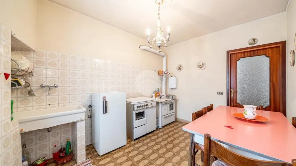 Cuisine - Traditional Villa with Balcony in Tregnago