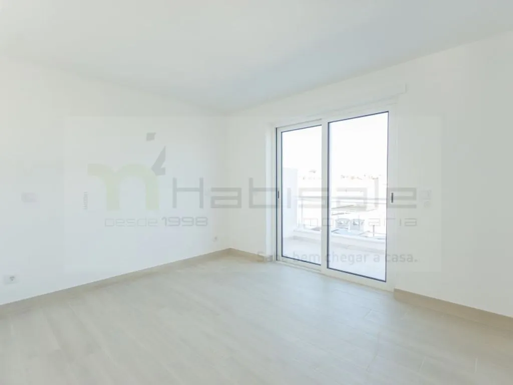 Toad - Luxury Duplex Apartment with Sea View in Praia Lota