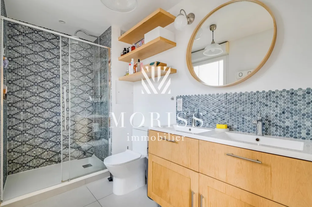 Vannitoad - Duplex with Cathedral Ceiling and Eiffel View in Saint-Ouen