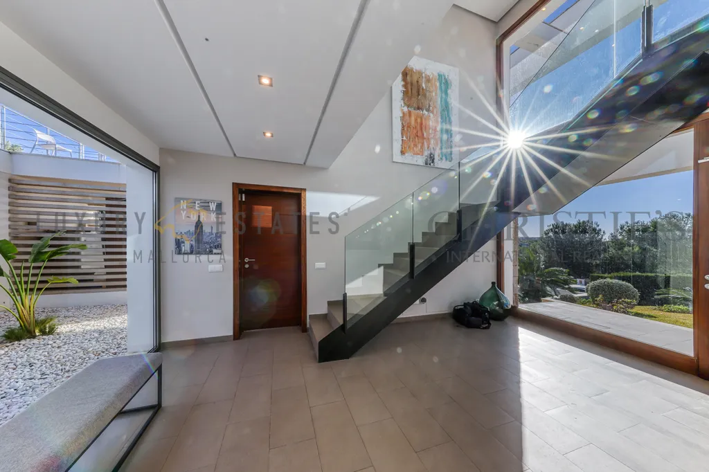 Pièces - Modern Villa with Sea Views in Cala Vinyas