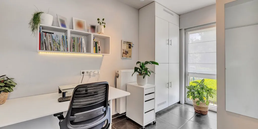 Bureau - Maison Énergétique avec Jardin à Olsene
