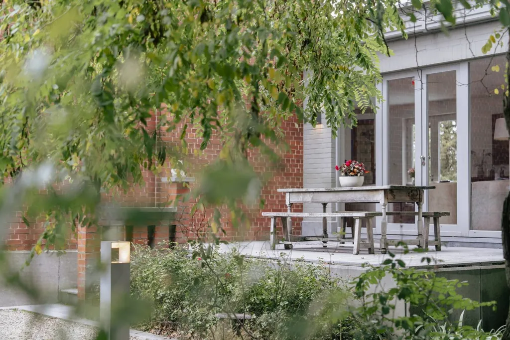 Terrasse - Maison Art Déco avec Piscine à Waregem