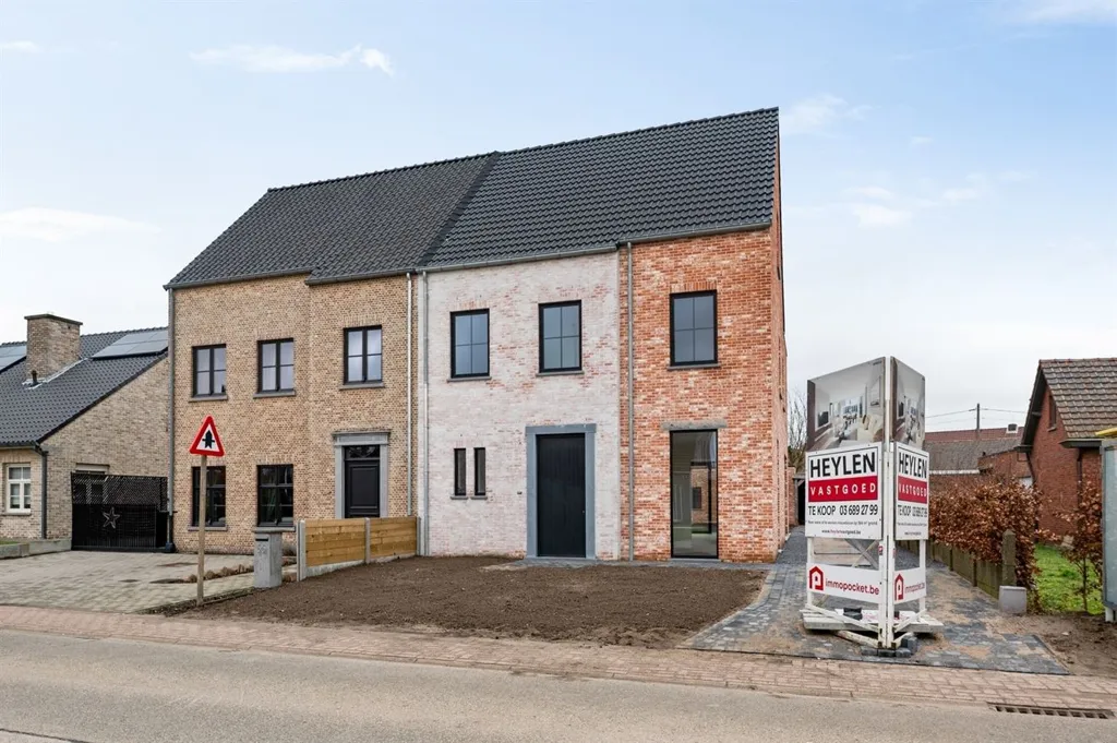 Extérieur - Nouvelle Maison en Style Paysager avec Tuinhuis à Beerse