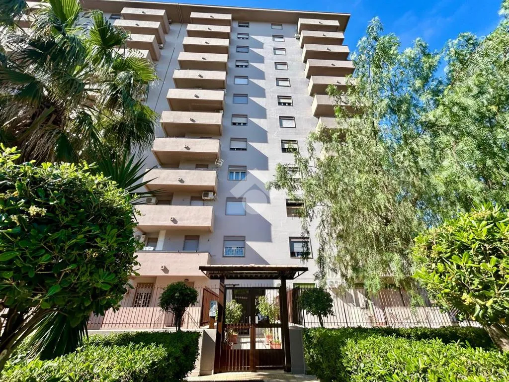 Välivaade - Apartment with Balcony and Terrace in Palermo