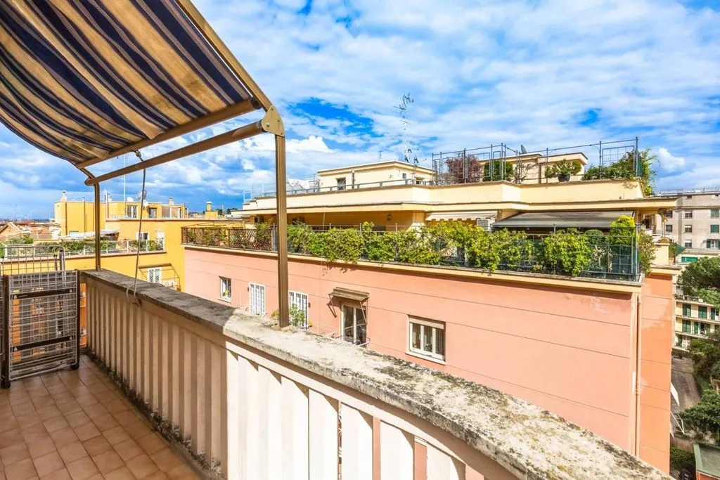 Rõdu - Luxury Flat with South Terrace in Rome