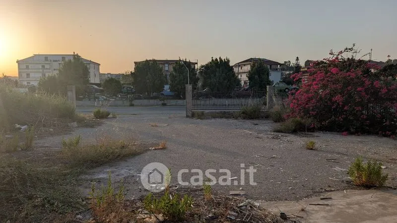 Jardin - Commercial Building with Terraces on SS106, Crotone