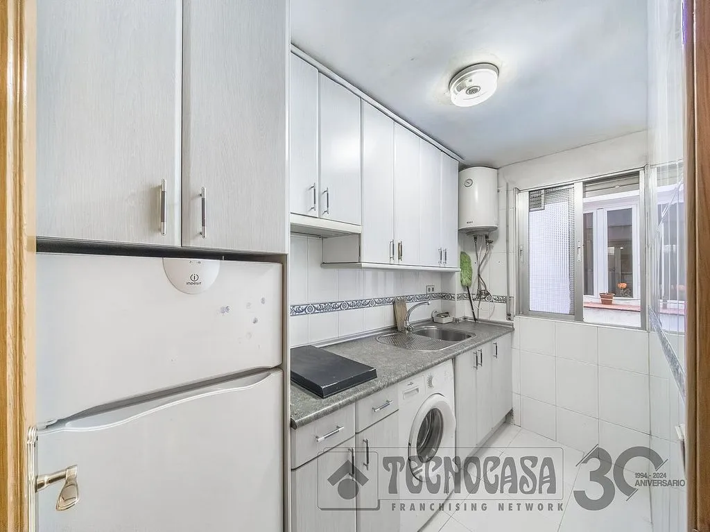 Cuisine - Apartment with Ascender in Arganzuela, Madrid