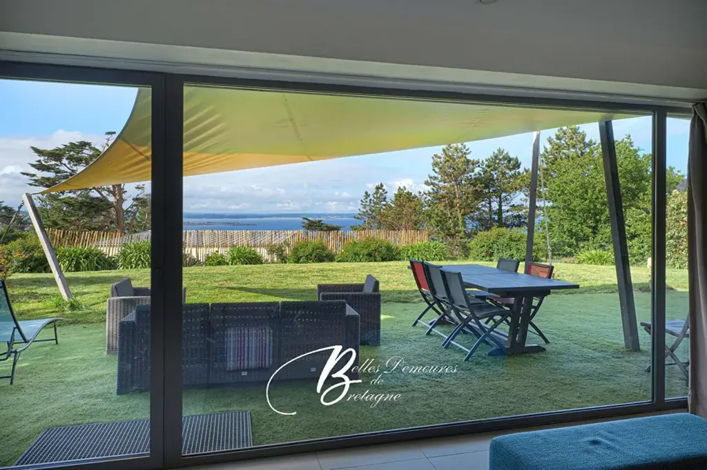 Terrasse - Villa Luxueuse avec Vue Mer à Trébeurden