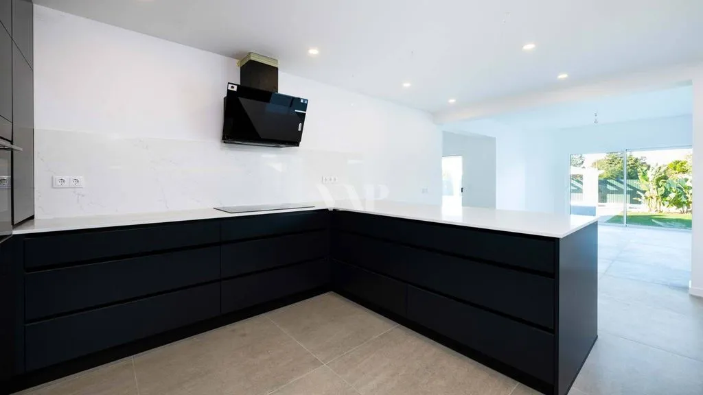 Cuisine - Renovated Villa with Pool in Vilamoura