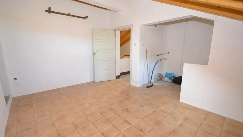 Pièces - Mansarded Apartment with Sea View in Rosignano Solvay