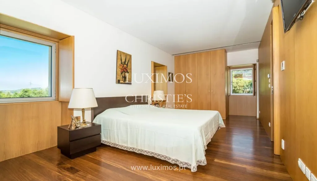Magamistoad - Secular Solar with Historic Features in Santo Tirso