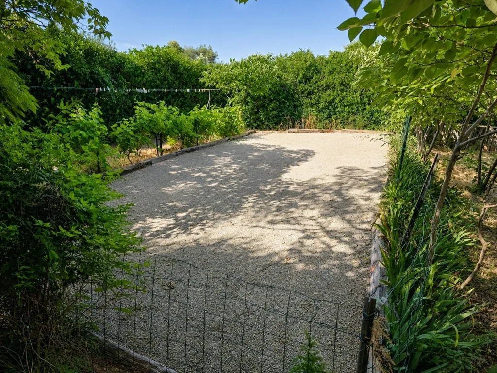 Garden - Mazet with Garden and View near Mireval