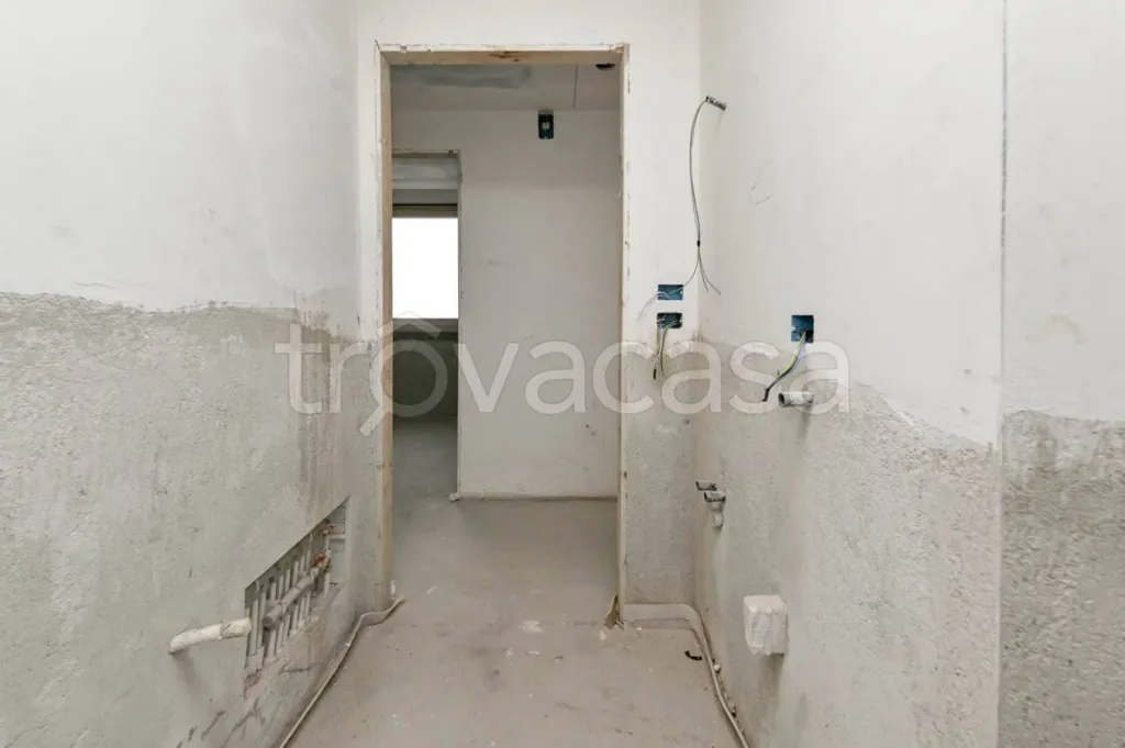 hallway_entrance