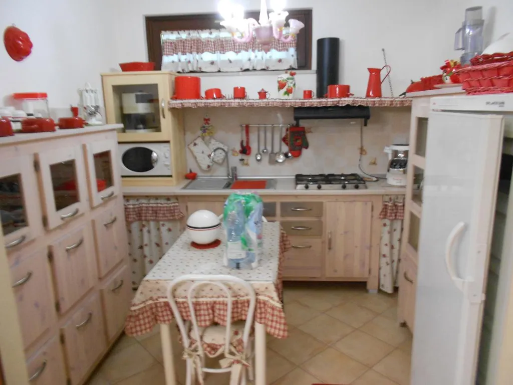 Cuisine - Villa with Garden and Balcony in Ladispoli