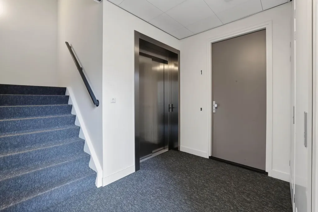 Entrée - Modern Apartment with Balcony in Zevenhuizen