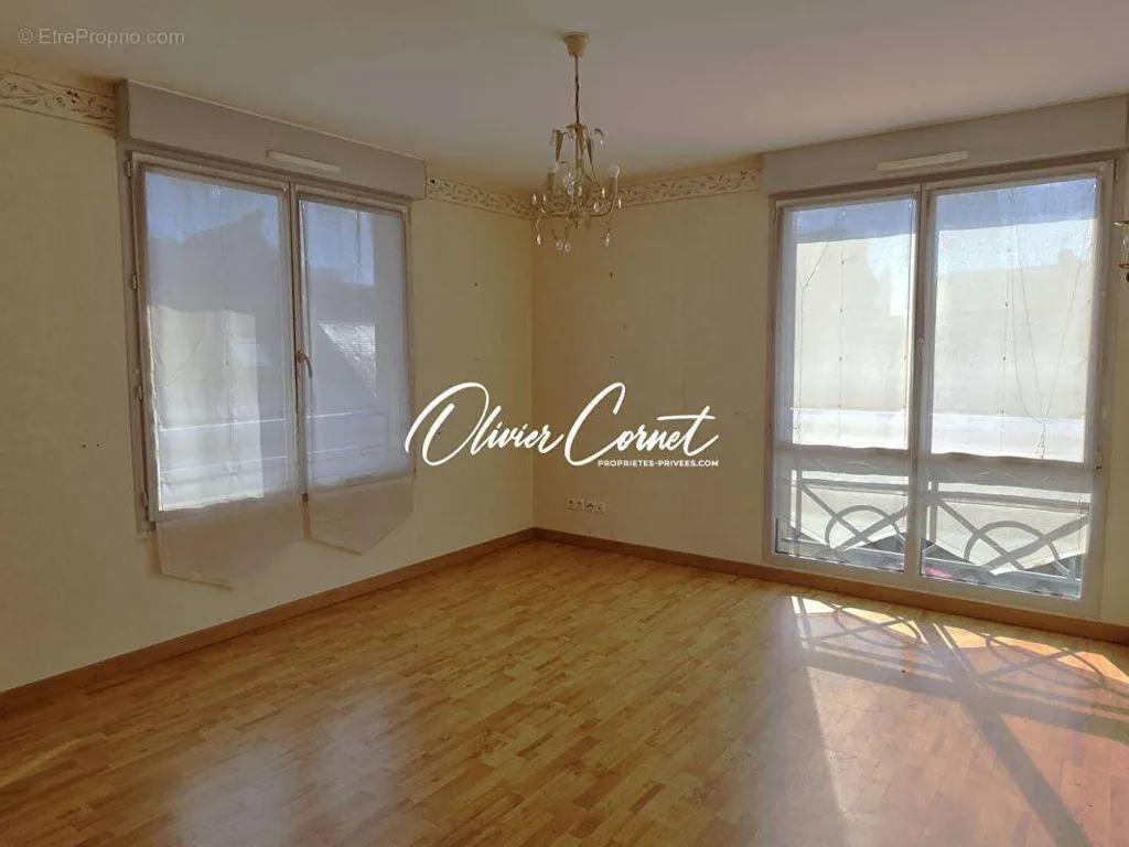 Elutuba - City Centre Flat with Balcony in Nogent-le-Rotrou