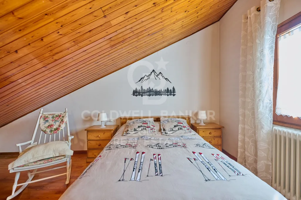 Magamistoad - Penthouse with Ascender in Puigcerdà