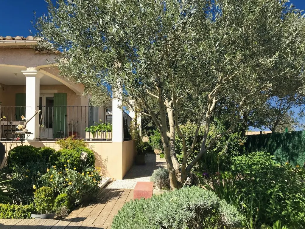 Aed - Charming House with Studio near Uzès